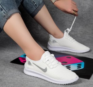 کتانی راحتی نایک دخترانه و زنانه