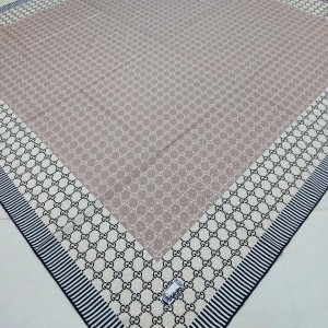 روسری کریستال نگینی طرح گوچی