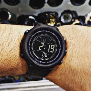 ساعت اسپرت بنمی مشکی دیجیتالی