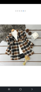 شکت پشمی دگمه دار