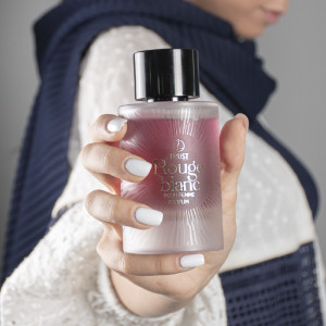 عطر زنانه با رایحه گرم و شیرین