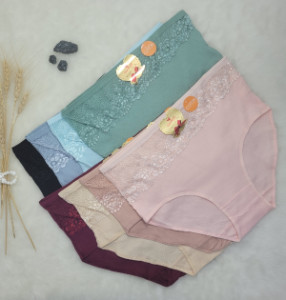 شورت نخی کتان گیپوردار سایز بزرگ