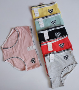 شورت دخترانه و زنانه وارداتی با طرح قلب شطرنجی