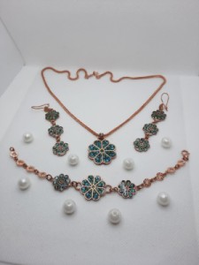 ست بسیار زیبا مس فیروزه کوبی مدل گل 8 پر-92235