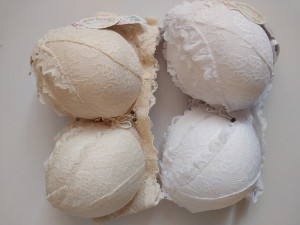 سوتین دخترانه اسفنجی دانتل وارداتی